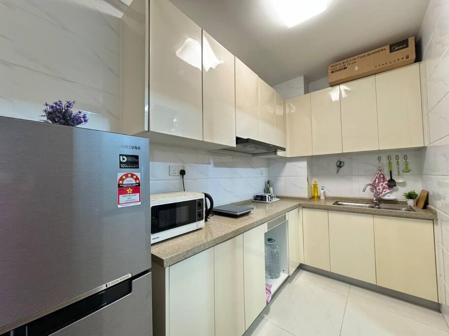 Oceanview Oasis 6 - 10pax 3r2b C0905 King's Apartment *